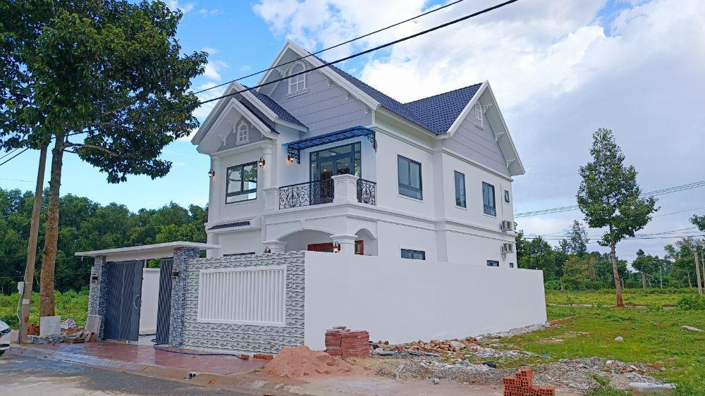 Top 30 mẫu nhà mái Thái đẹp mê dẫn đầu xu hướng thiết kế 2024 - ảnh 32 Top 30 mẫu nhà mái Thái đẹp mê dẫn đầu xu hướng thiết kế 2024 - ảnh 32