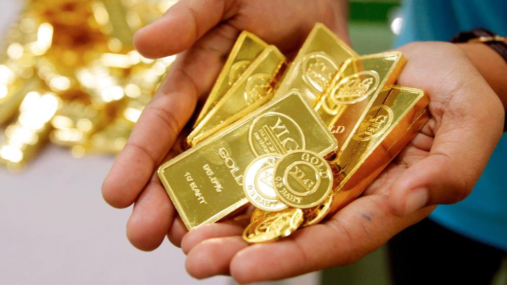Một nhà đầu tư tại Nam Từ Liêm (Hà Nội) cho biết, giá vàng nhẫn thậm chí còn tăng mạnh hơn giá chung cư. (Ảnh minh họa) Một nhà đầu tư tại Nam Từ Liêm (Hà Nội) cho biết, giá vàng nhẫn thậm chí còn tăng mạnh hơn giá chung cư. (Ảnh minh họa)