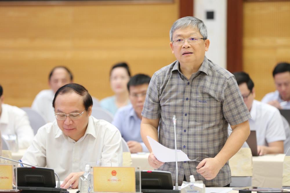 Thiếu tướng Hoàng Anh Tuyên, Phó Chánh văn phòng Bộ Công an, thông tin về diễn biến điều tra các vụ án xảy ra tại tập đoàn Thuận An Group và tập đoàn Phúc Sơn. (Ảnh: VGP) Thiếu tướng Hoàng Anh Tuyên, Phó Chánh văn phòng Bộ Công an, thông tin về diễn biến điều tra các vụ án xảy ra tại tập đoàn Thuận An Group và tập đoàn Phúc Sơn. (Ảnh: VGP)
