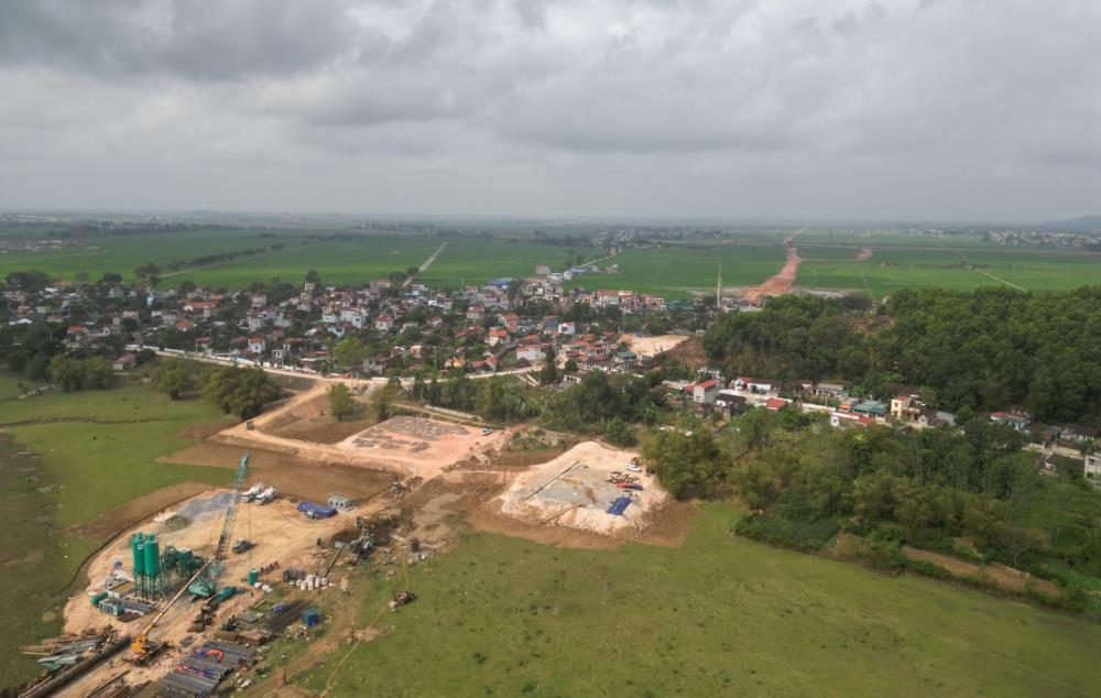 Khu công nghiệp Giang Quang Thịnh được định hướng với chức năng là khu công nghiệp đa ngành, trong đó ưu tiên công nghiệp công nghệ cao; công nghiệp chế biến chế tạo, cơ khí, ô tô; công nghiệp dược; công nghiệp thực phẩm. Khu công nghiệp Giang Quang Thịnh được định hướng với chức năng là khu công nghiệp đa ngành, trong đó ưu tiên công nghiệp công nghệ cao; công nghiệp chế biến chế tạo, cơ khí, ô tô; công nghiệp dược; công nghiệp thực phẩm.