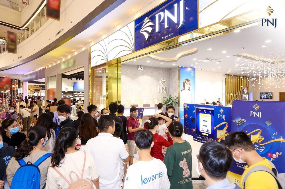 PNJ ghi nhận doanh thu thuần đạt hơn 22.000 tỷ đồng trong nửa đầu năm 2024 PNJ ghi nhận doanh thu thuần đạt hơn 22.000 tỷ đồng trong nửa đầu năm 2024