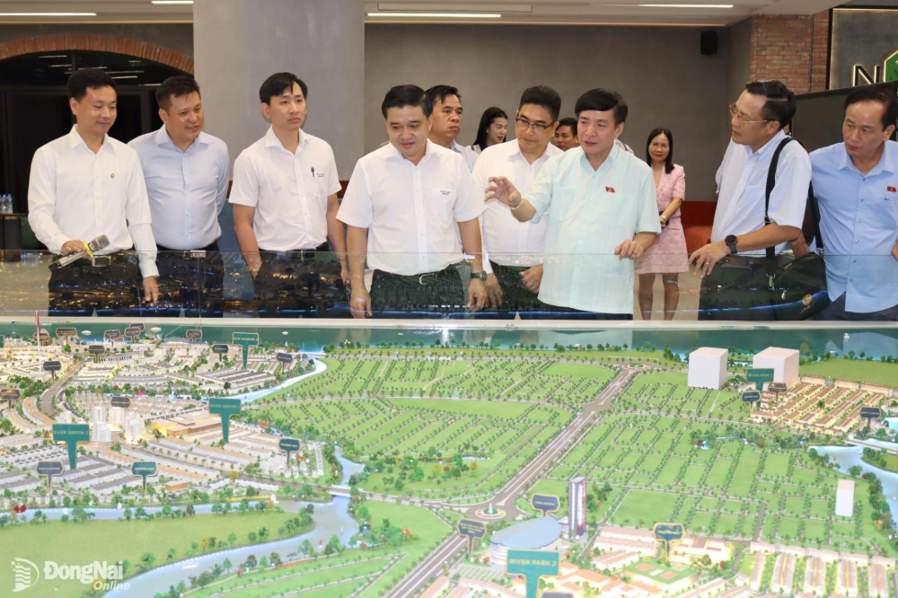 Đoàn giám sát của Quốc hội làm việc tại Đồng Nai. Ảnh: Báo Đồng Nai Đoàn giám sát của Quốc hội làm việc tại Đồng Nai. Ảnh: Báo Đồng Nai