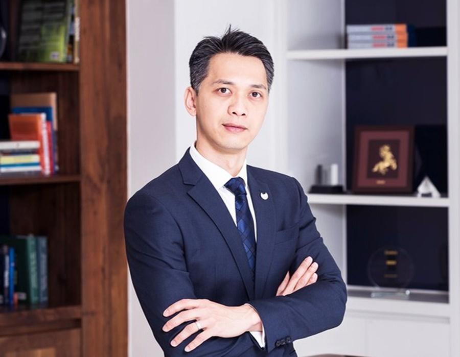 Ông Trần Hùng Huy, Chủ tịch ngân hàng ABC Ông Trần Hùng Huy, Chủ tịch ngân hàng ABC