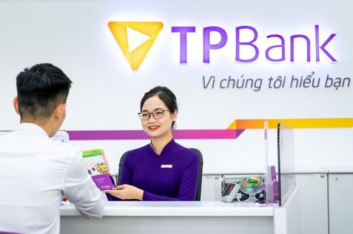 Vụ gửi tiết kiệm TPBank nhưng “mua nhầm” bảo hiểm Sun Life: Chuyển đơn tố cáo sang Bộ Công an