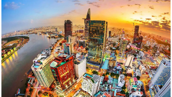 GDP Việt Nam được UOB nâng mạnh dự báo tăng trưởng