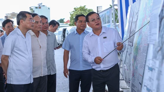 Thủ tướng Lê Minh Hưng thị sát dự án chống ngập, chỉnh trang đô thị tại TP.Hồ Chí Minh