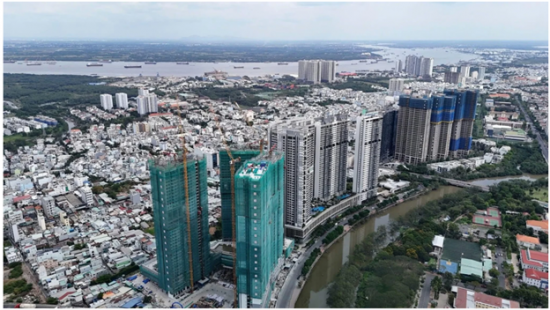 Doanh thu từ bất động sản tại TP.HCM tiếp tục vọt tăng mạnh