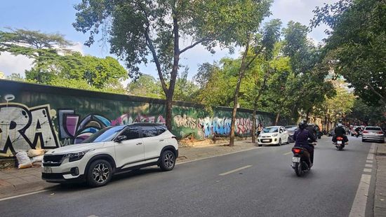Doanh nghiệp trả 1.379 tỷ đồng cho khu “đất vàng” 18 Cao Bá Quát rồi bỏ cọc bị Hà Nội cấm đấu giá 18 tháng