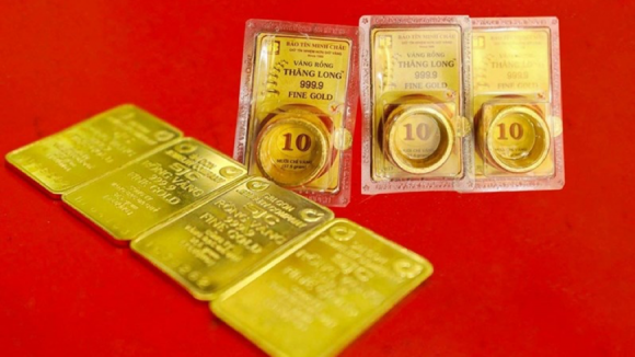 Giá vàng quanh 150 triệu đồng/lượng, người mua vàng nhẫn lỗ hơn 3 triệu