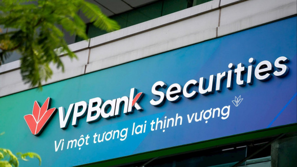 VPBankS ấn định ngày lên HoSE, định giá gần 2,4 tỷ USD sau thương vụ IPO kỷ lục