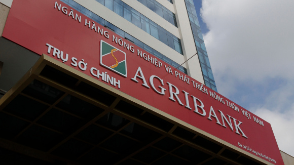 Agribank rót thêm hơn 124.000 tỷ đồng vào bất động sản sau 6 tháng, nợ nhóm 5 tăng gần 20%
