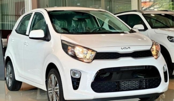 Cận cảnh Kia Morning bản số sàn vừa về đại lý, giá 359 triệu đồng