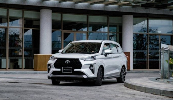 Toyota lại sắp tăng giá xe Veloz Cross?