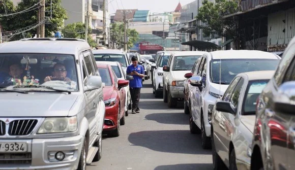 Hà Nội yêu cầu các trung tâm đăng kiểm làm thêm cả ngày nghỉ