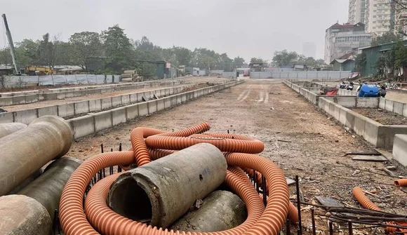 Hà Nội: Tuyến vành đai 2,5 ngổn ngang vì chậm tiến độ
