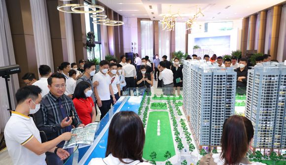 Thị trường căn hộ Hà Nội: Dự án “hút” trăm lượt khách mỗi ngày