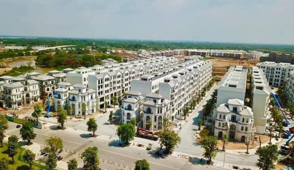 Thị trường nhà gắn liền với đất: Khách mua hờ hững, giá vẫn tăng cao