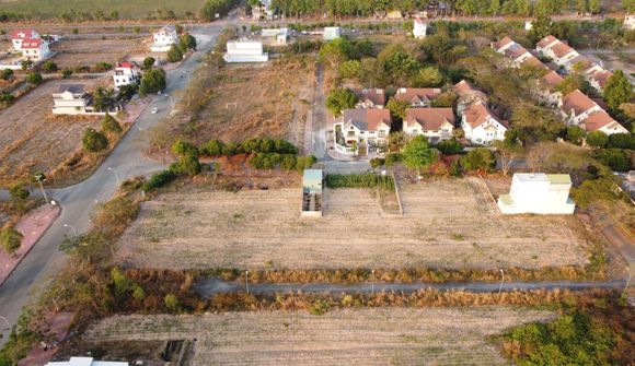 Bỏ hoang dự án, Tín Nghĩa bị thu hồi 3.500m2 “đất vàng”