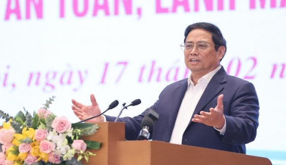 Thủ tướng: “Các doanh nghiệp bất động sản phải có trách nhiệm giải quyết các khó khăn do chính mình gây ra”