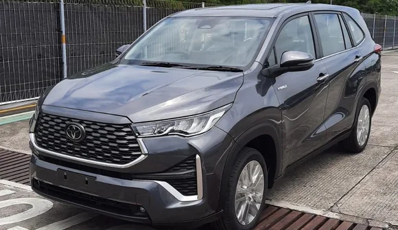Đại lý nhận cọc Toyota Innova dù chưa có thông tin chính thức