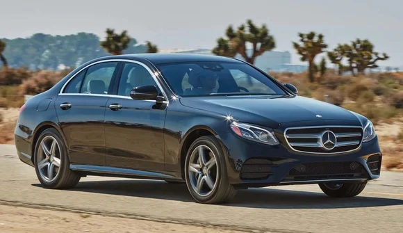 Triệu hồi hàng loạt xe Mercedes-Benz có nguy cơ hoả hoạn