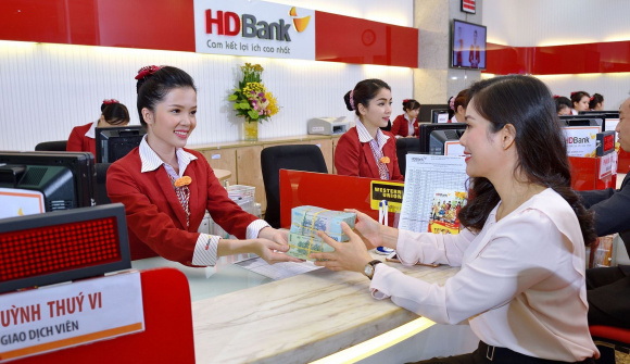 "Người nhà" Phó chủ tịch HDBank muốn bán hơn 4,4 triệu cổ phiếu