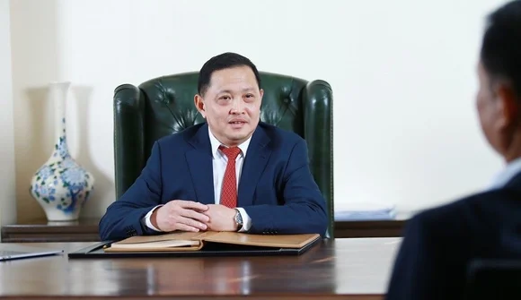 Lãnh đạo một công ty bất động sản vốn hóa tỷ đô nhận thu nhập hơn 1 tỷ đồng/tháng