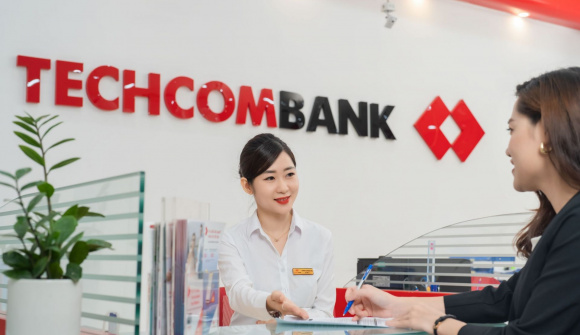 Techcombank quý 1/2023: Tiếp tục rót mạnh vốn vào bất động sản, nợ xấu vọt tăng