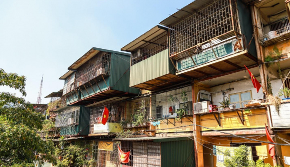 Hà Nội nâng gấp đôi số tầng, lấy ý kiến người dân xây lại loạt chung cư cũ