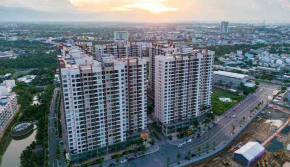 Căn hộ tầm trung “ồ ạt” ra thị trường, kéo tụt giá chung cư ở TP.HCM