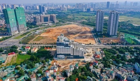 Thị trường bất động sản “nín thở” ngóng tin từ nghị trường