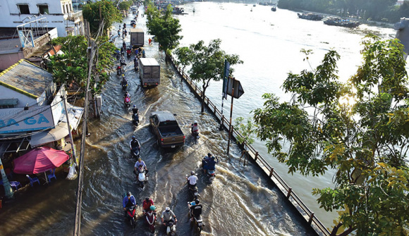 TPHCM còn 18 tuyến đường ngập do mưa, triều cường