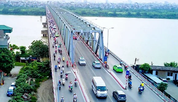 Nhiều loại xe bị cấm qua cầu Chương Dương từ hôm nay