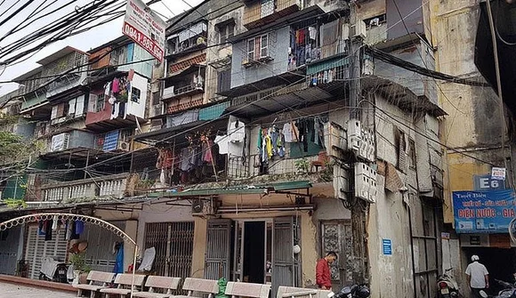 Bộ Xây dựng: Nhiều chung cư cũ có hiện tượng nứt, nghiêng sau bão Yagi