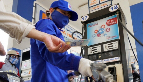 Doanh nghiệp bán lẻ xăng dầu kêu càng bán càng lỗ, Bộ Công Thương nói gì?