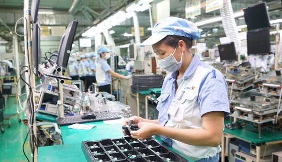 Áp lực tăng lãi suất vẫn còn