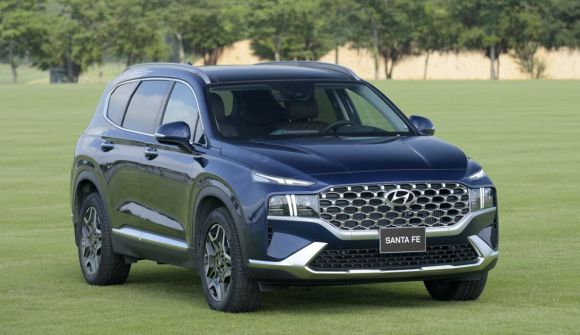 Hyundai SantaFe, Creta và Tucson tăng giá tới 35 triệu tại Việt Nam