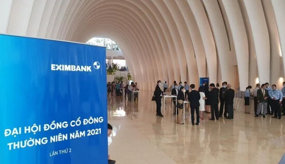 Thành Công Group, Âu Lạc, SMBC, VOF rút chân khỏi Eximbank, ai là người thay thế?