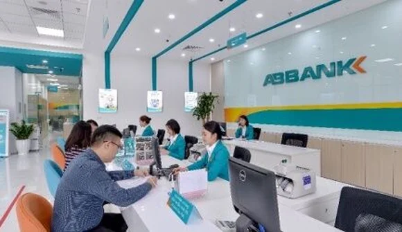 Nhà băng lỗ đậm từ kinh doanh và đầu tư chứng khoán