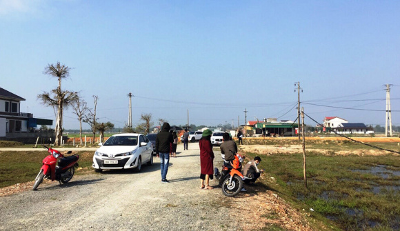 Không ít nhà đầu cơ đang lợi dụng sự xáo trộn của thị trường để “cắt lỗ giả”