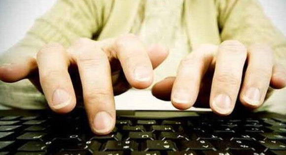 "Mua chui" cổ phiếu, cá nhân liên quan trưởng ban kiểm soát HDB bị xử phạt hơn nửa tỷ đồng và đình chỉ giao dịch trong 4 tháng