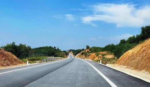 Nhìn gần cao tốc hơn 7.600 tỷ đồng vừa 'lỗi hẹn' thông xe