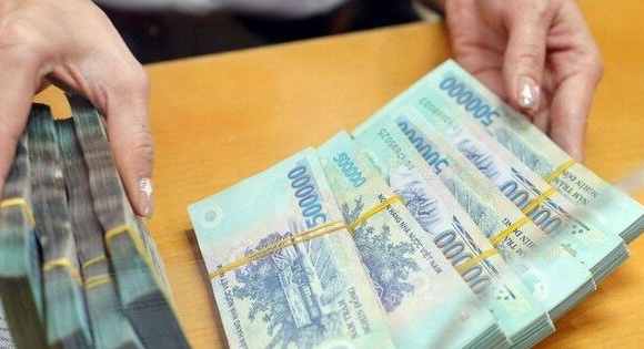 Cổ phiếu lao dốc, lãnh đạo nhiều doanh nghiệp xuất kho ngàn tỷ mua ‘đỡ giá’?