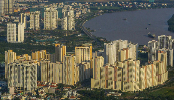 Kiểm soát ‘bong bóng’ bất động sản
