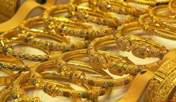 Giá vàng thế giới tiếp tục tăng mạnh