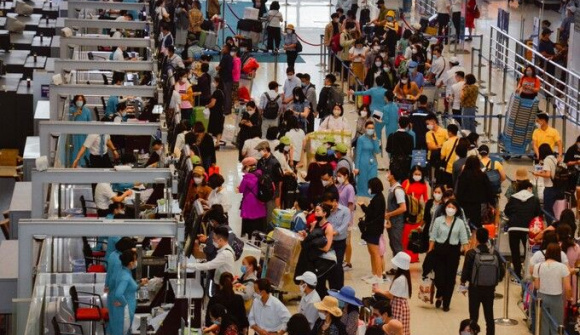 Bộ GTVT yêu cầu nâng cao chất lượng dịch vụ hàng không trong dịp cao điểm hè