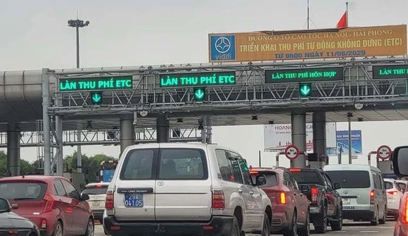 Từ 1/8, thu phí tự động hoàn toàn các tuyến đường cao tốc