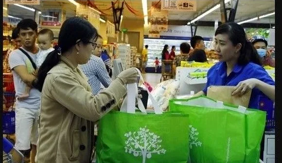 Một số giải pháp của doanh nghiệp thay thế đồ nhựa dùng một lần, thúc đẩy tiêu dùng xanh