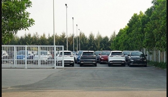 Thị trường ô tô trầm lắng bất thường trước thềm kết thúc cơ chế hỗ trợ 50% phí trước bạ