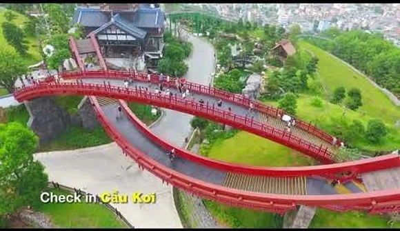 Hot nhất miền Bắc, Quảng Ninh rần rần du khách bởi những trải nghiệm mới